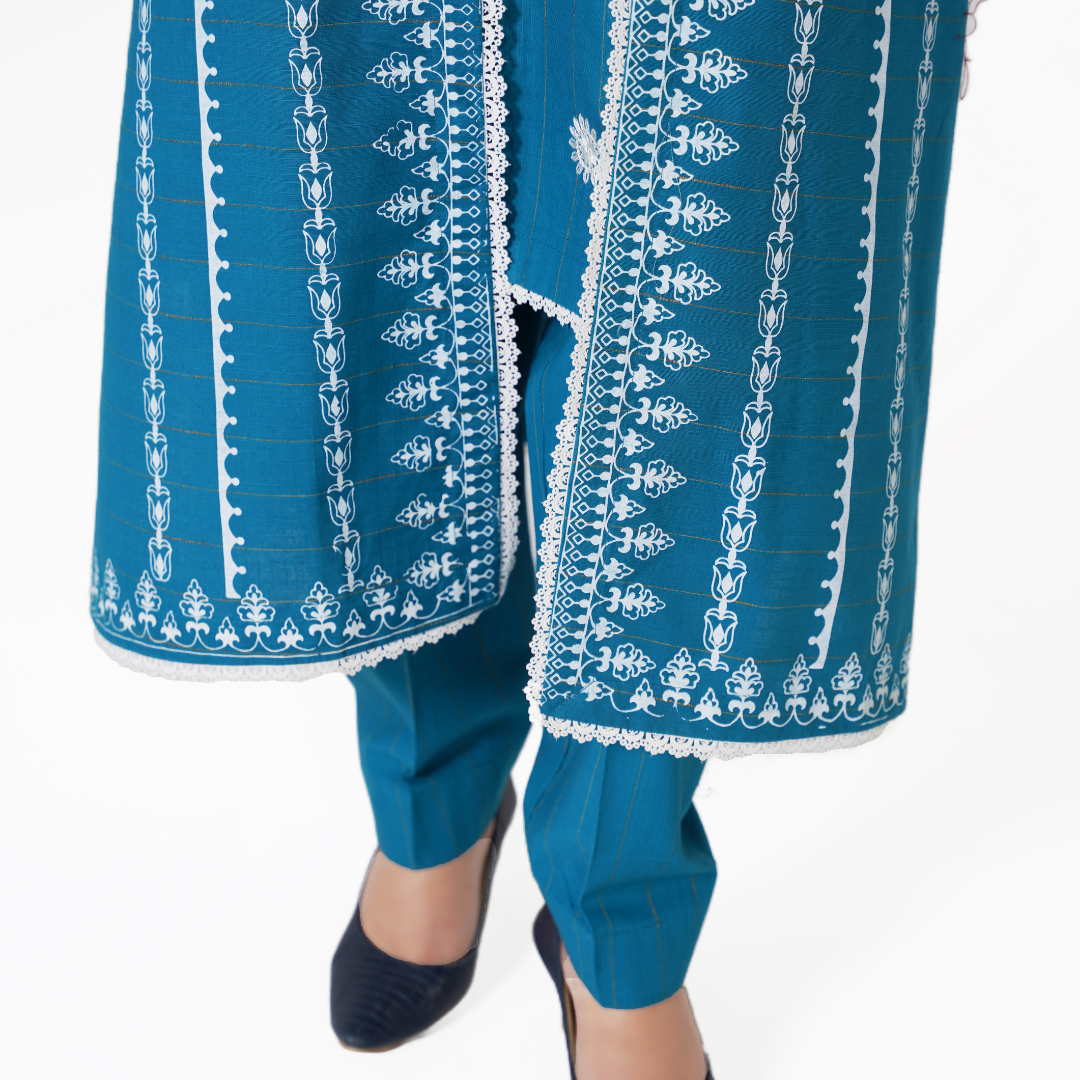 2-Piece Printed Khaddar Gown Outfit – Embroidered Inner & Matching Trouser - Winter