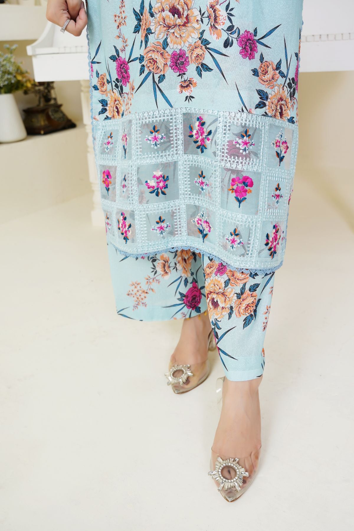 3 Piece - Embroidered Printed Karandi